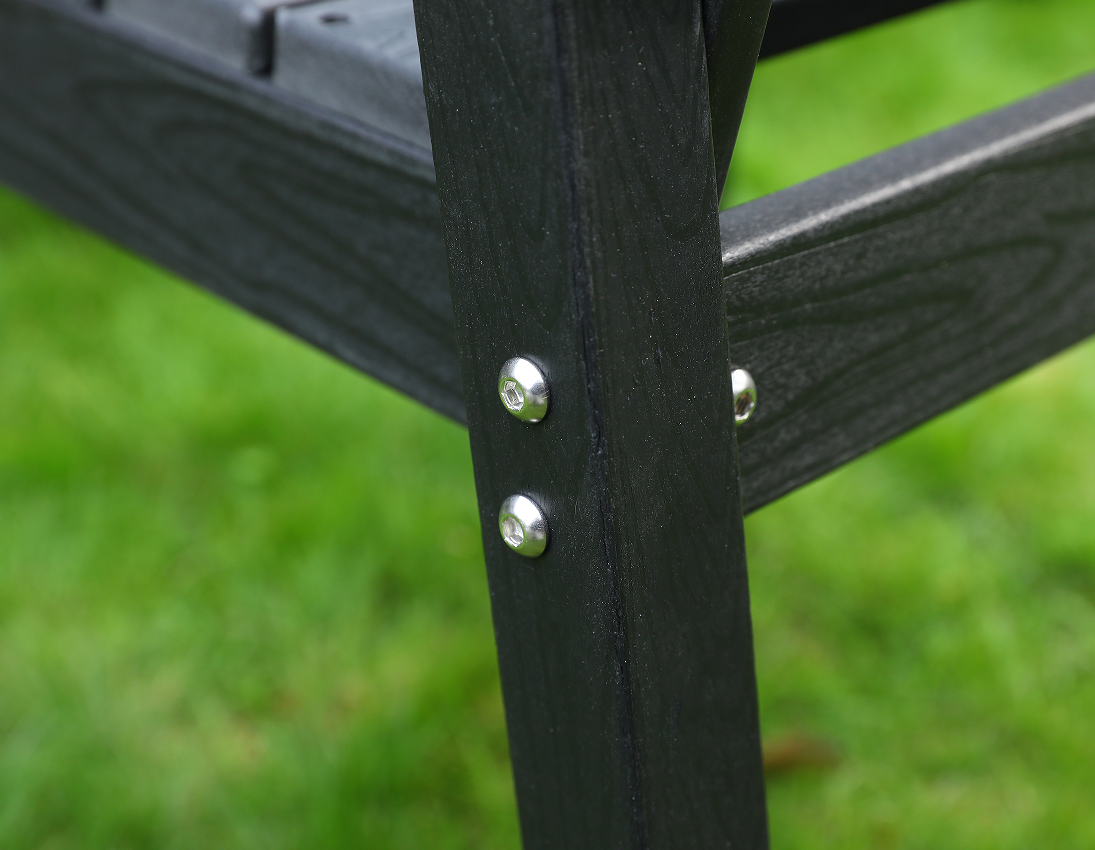 Nigrum HDPE VI-Pice Outdoor Dining Set cum Verticali Backrest